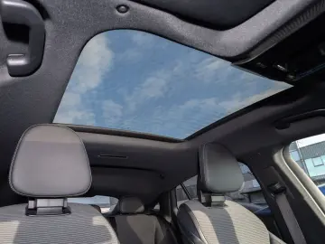 MERCEDES-BENZ GLC 200 4MATIC Coupé ACC LED Navi Pano&hellip;