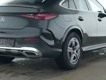 MERCEDES-BENZ GLC 200 4M AMG AHK Leder Braun Pano MEMORY