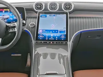 MERCEDES-BENZ GLC 200 4M AMG AHK Leder Braun Pano MEMORY