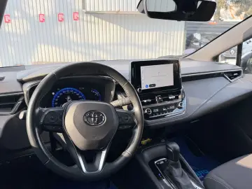 TOYOTA COROLLA Distronic Incalzire Lane Assist LED Finantare