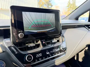 TOYOTA COROLLA Distronic Incalzire Lane Assist LED Finantare