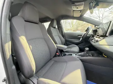 TOYOTA COROLLA Distronic Incalzire Lane Assist LED Finantare