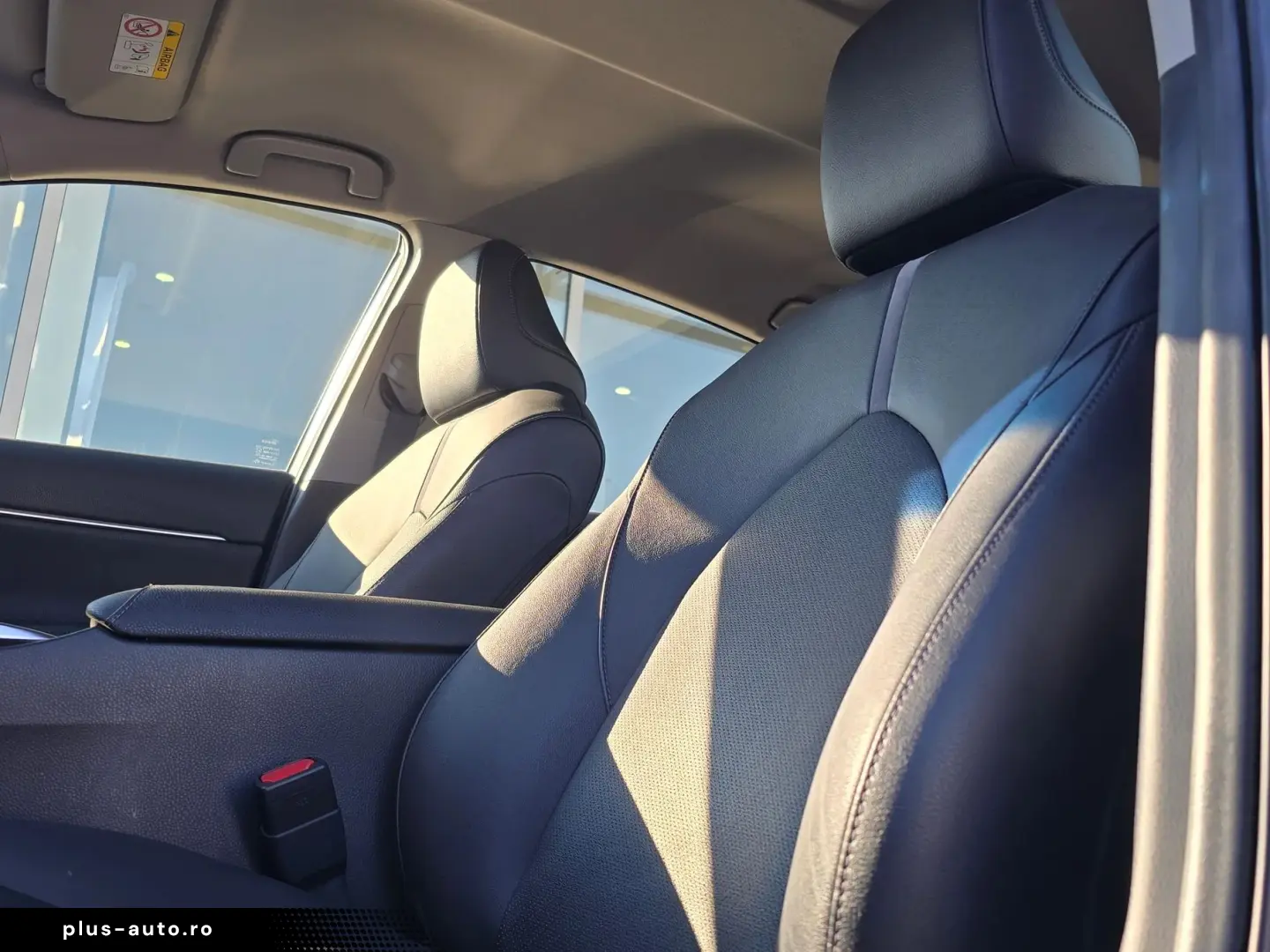 Toyota Camry Hybrid 2.5 - 218 CP Business