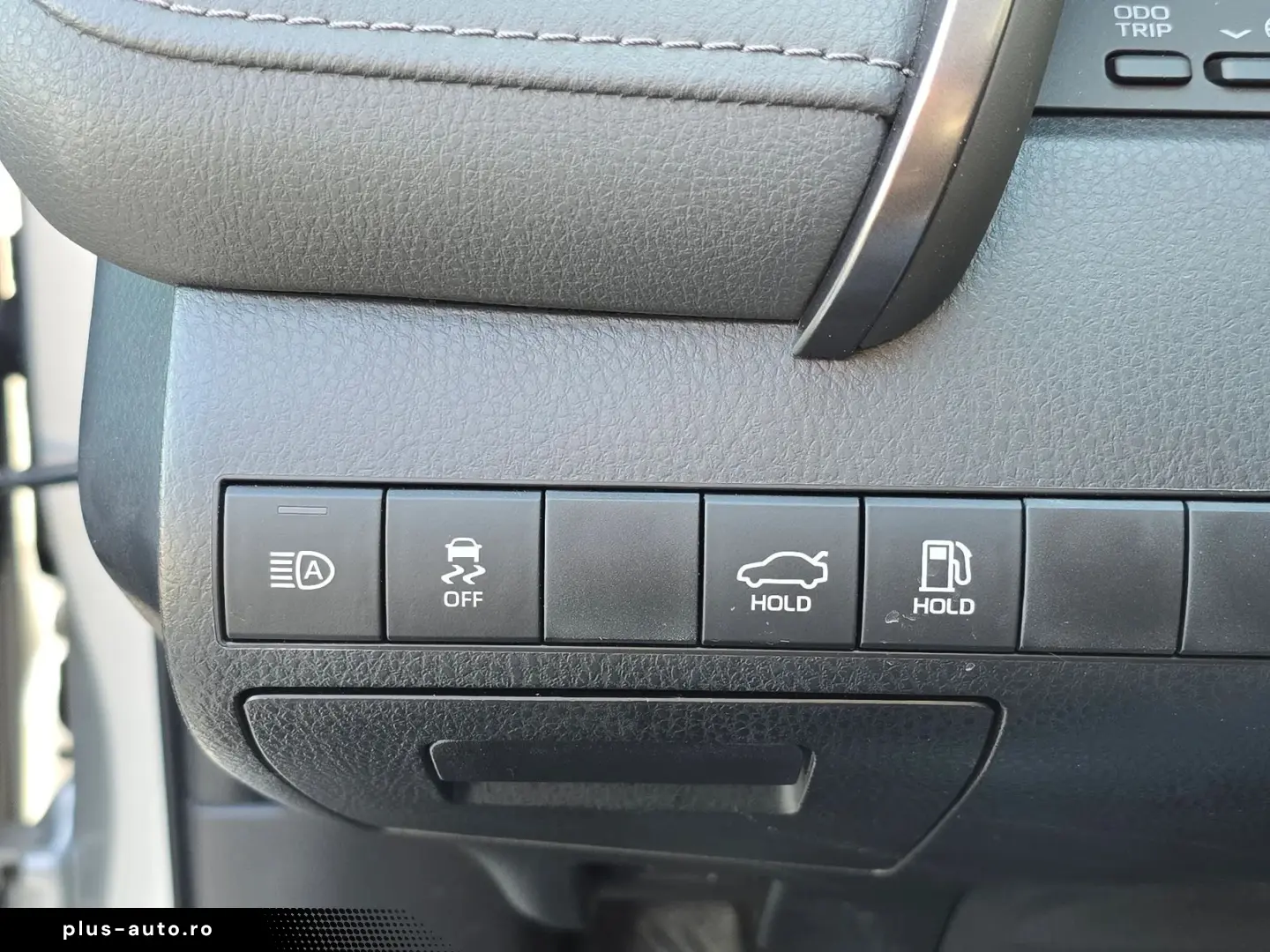 Toyota Camry Hybrid 2.5 - 218 CP Business