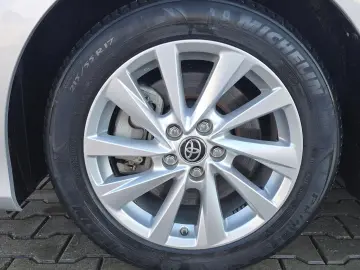 Toyota Camry Hybrid 2.5 - 218 CP Business