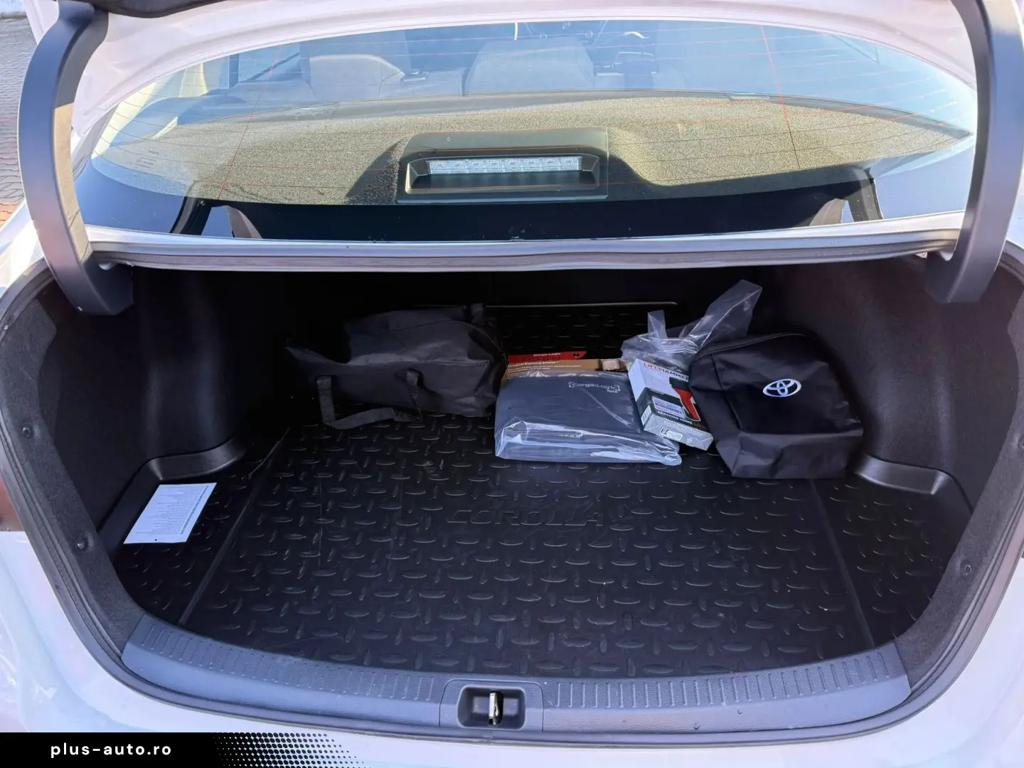 Toyota Corolla Eco 1.8 Hybrid 140 cp