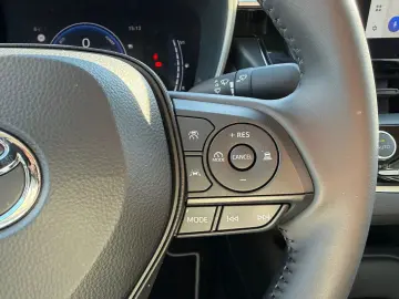 Toyota Corolla Eco 1.8 Hybrid 140 cp