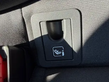 Toyota Corolla Eco 1.8 Hybrid 140 cp