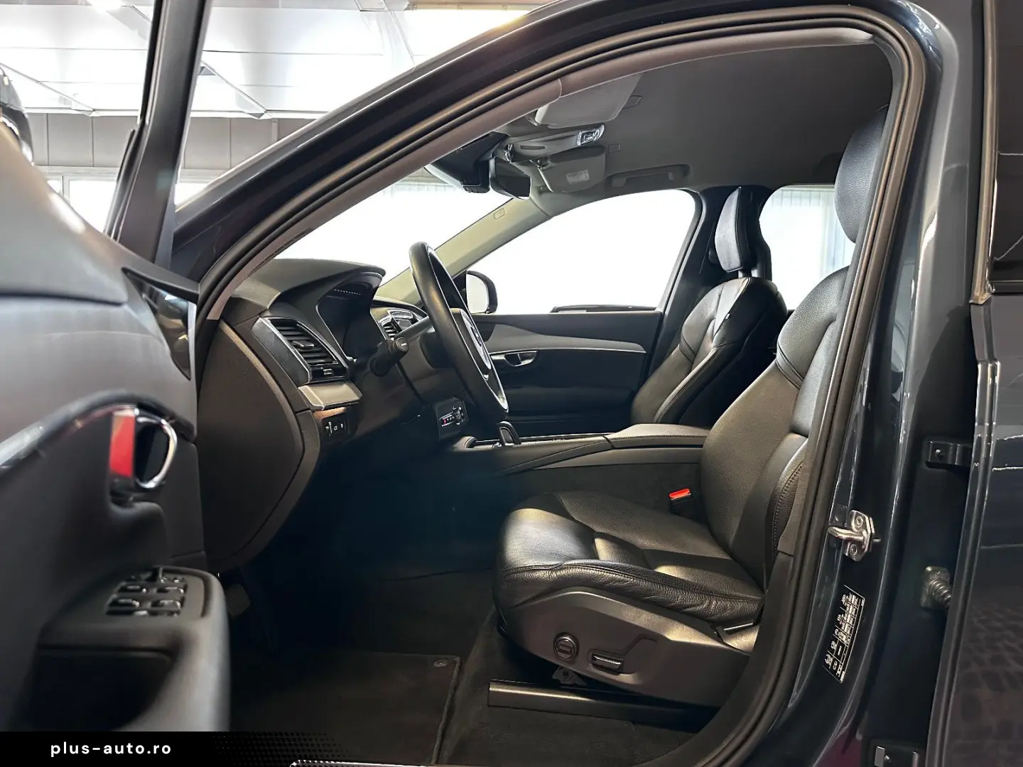 VOLVO XC 90 R Design  1.Hd   SHgpfl.   LED   DAB Radio