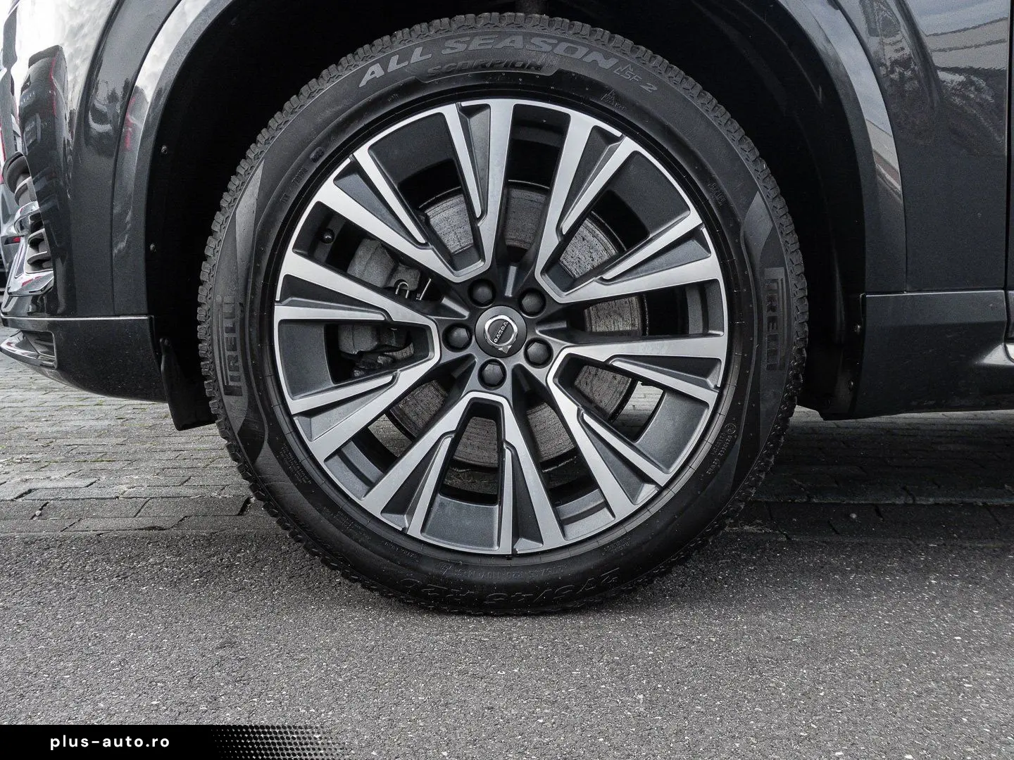 VOLVO XC90 T8 AWD Inscription Expression Plug-In Head