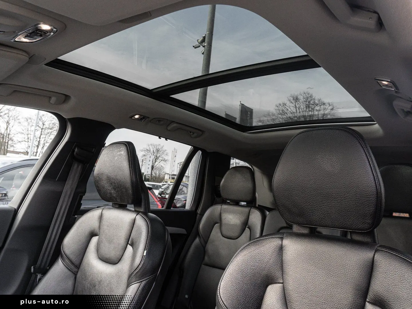 VOLVO XC90 T8 AWD Inscription Expression Plug-In Head