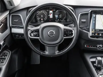 VOLVO XC90 T8 AWD Inscription Expression Plug-In Head