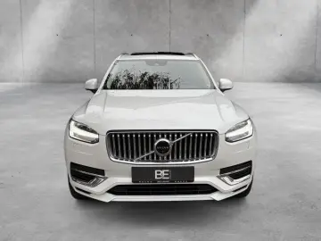 VOLVO XC90 T8 AWD Recharge Plug-In Hybrid Expression