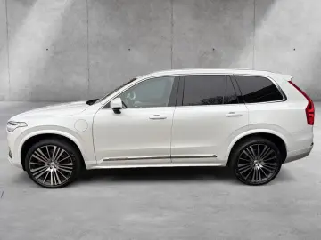 VOLVO XC90 T8 AWD Recharge Plug-In Hybrid Expression