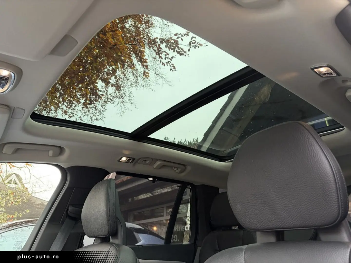 VOLVO XC90 T8 AWD Recharge Plug-In Hybrid Expression