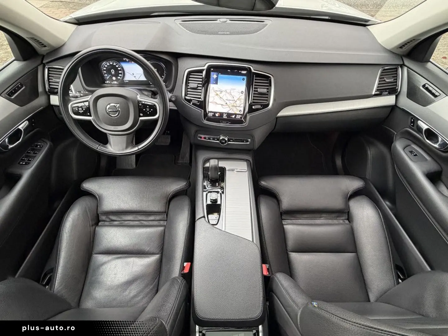 VOLVO XC90 T8 AWD Recharge Plug-In Hybrid Expression