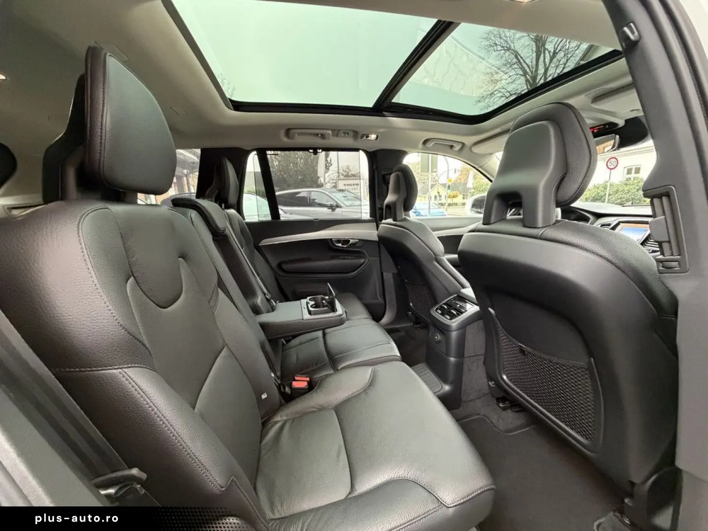 VOLVO XC90 T8 AWD Recharge Plug-In Hybrid Expression