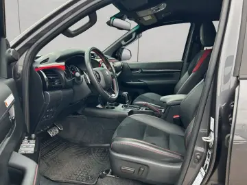 TOYOTA HiLux 2.8 D4-D 4x4 Double Cab GR Sport