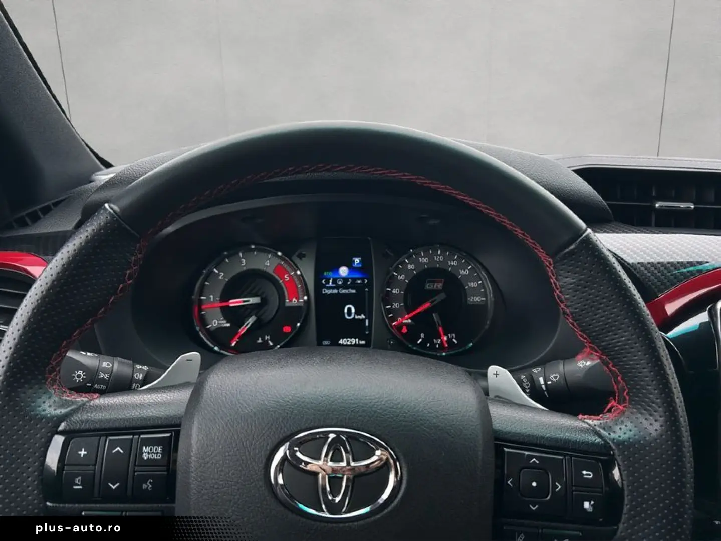 TOYOTA HiLux 2.8 D4-D 4x4 Double Cab GR Sport