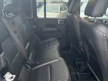 Jeep Gladiator 3.0 V6 Farout Edit.