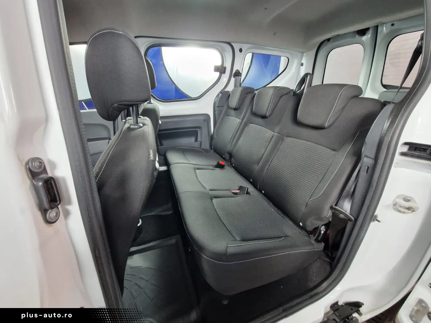 DACIA DOKKER 5LOCURI BLUE DCI 95CP 2020