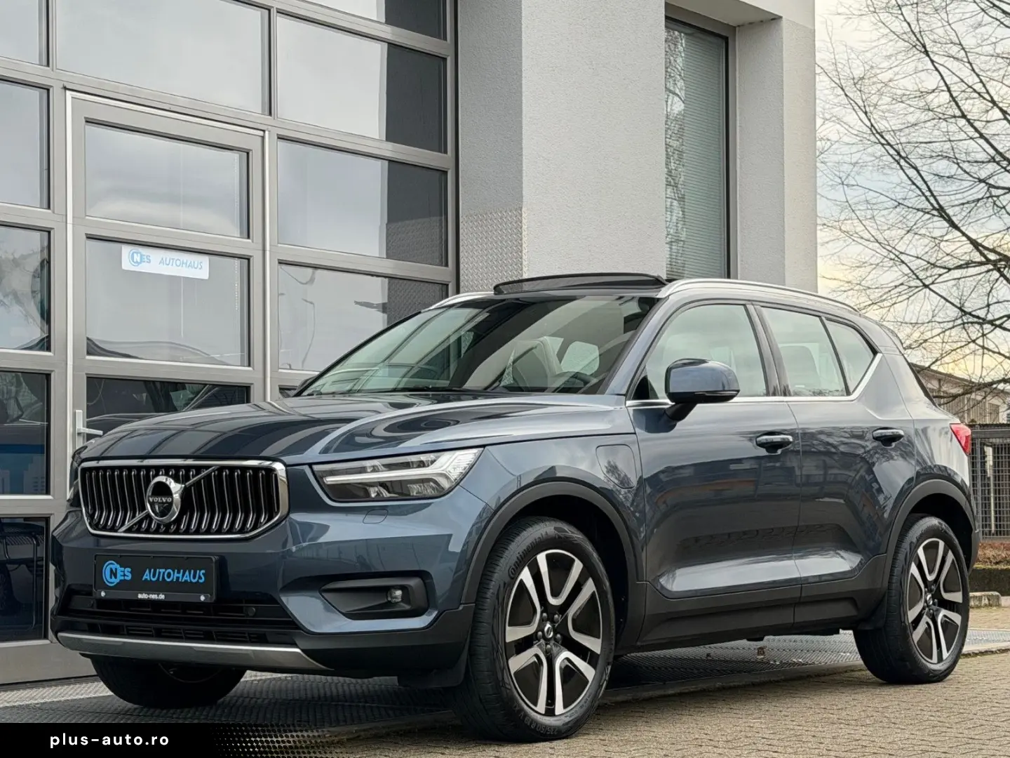 VOLVO XC40 T5 INSCRIPTION ACC PANO 360 LEDER HARMAN 19