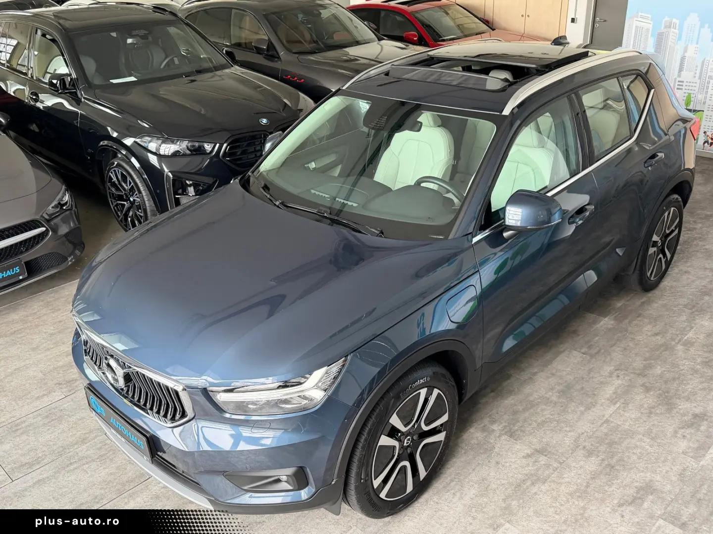 VOLVO XC40 T5 INSCRIPTION ACC PANO 360 LEDER HARMAN 19