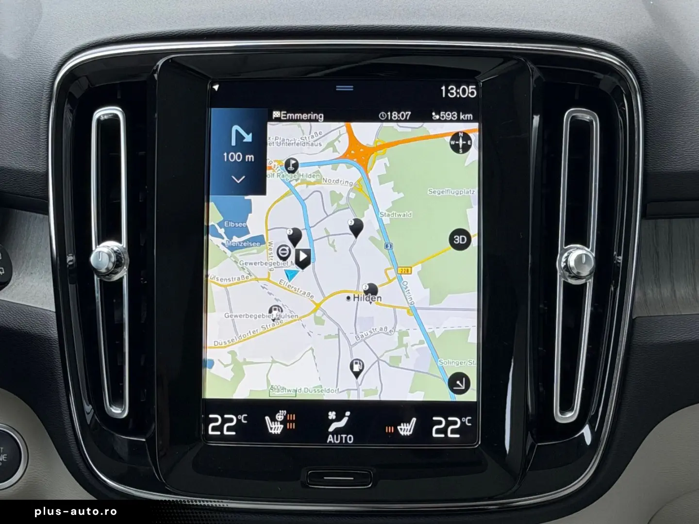 VOLVO XC40 T5 INSCRIPTION ACC PANO 360 LEDER HARMAN 19