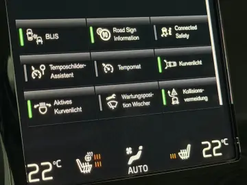 VOLVO XC40 T5 INSCRIPTION ACC PANO 360 LEDER HARMAN 19