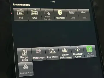 VOLVO XC40 T5 INSCRIPTION ACC PANO 360 LEDER HARMAN 19