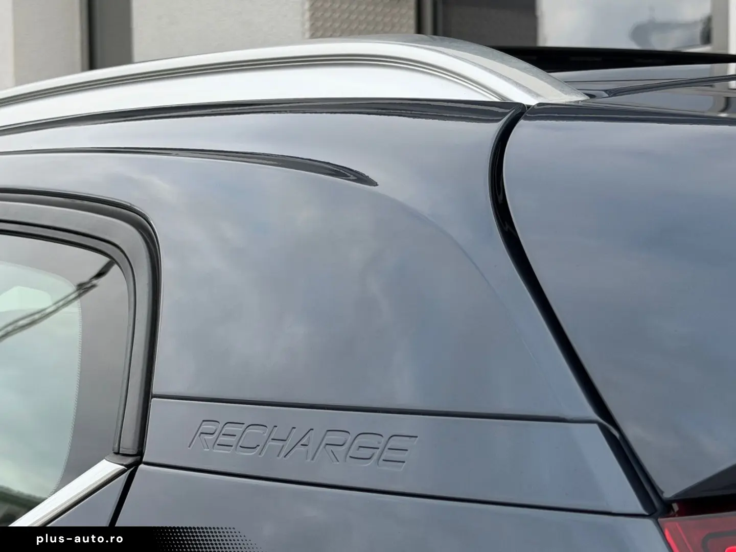 VOLVO XC40 T5 INSCRIPTION ACC PANO 360 LEDER HARMAN 19