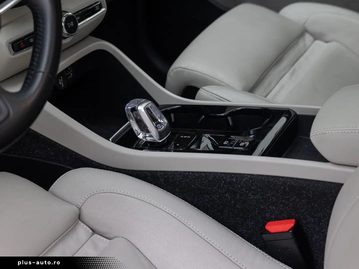 VOLVO XC40 Inscription Recharge Plug-In Hybrid 2WD