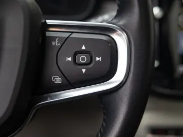VOLVO XC40 Inscription Recharge Plug-In Hybrid 2WD