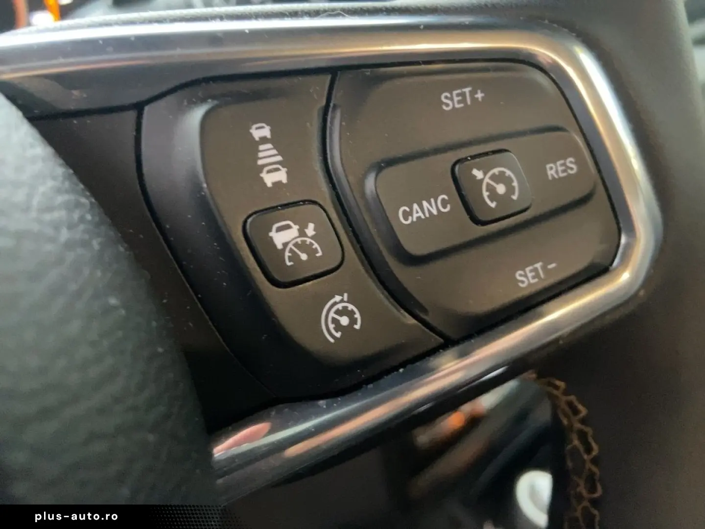 JEEP Wrangler Sahara 2.0l T-GDI 272PS ACC LED