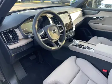 Volvo XC90 T8 AWD Plus Dark Plug-In Hybrid