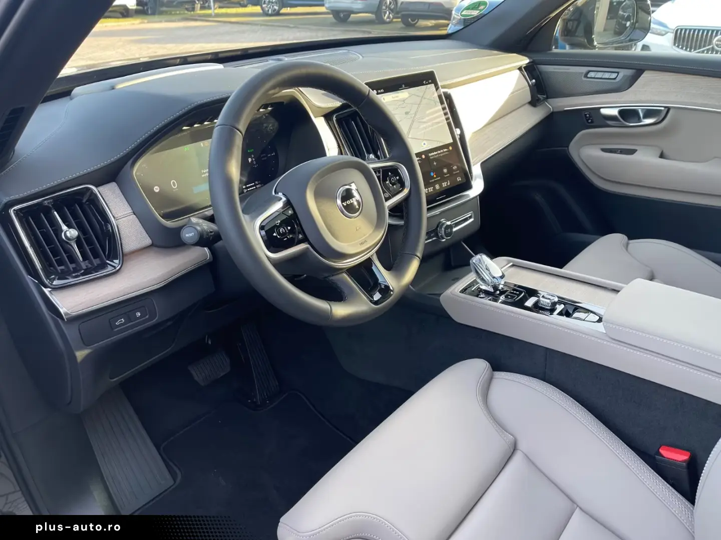 Volvo XC90 T8 AWD Plus Dark Plug-In Hybrid