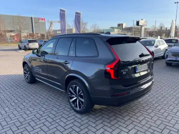 Volvo XC90 T8 AWD Plus Dark Plug-In Hybrid