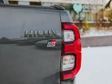 TOYOTA  HILUX GR Sport  Cabina Dubla