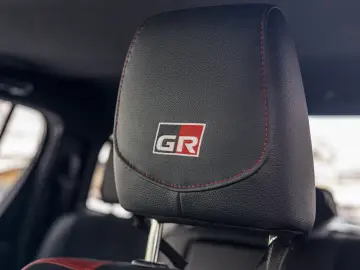 TOYOTA  HILUX GR Sport  Cabina Dubla