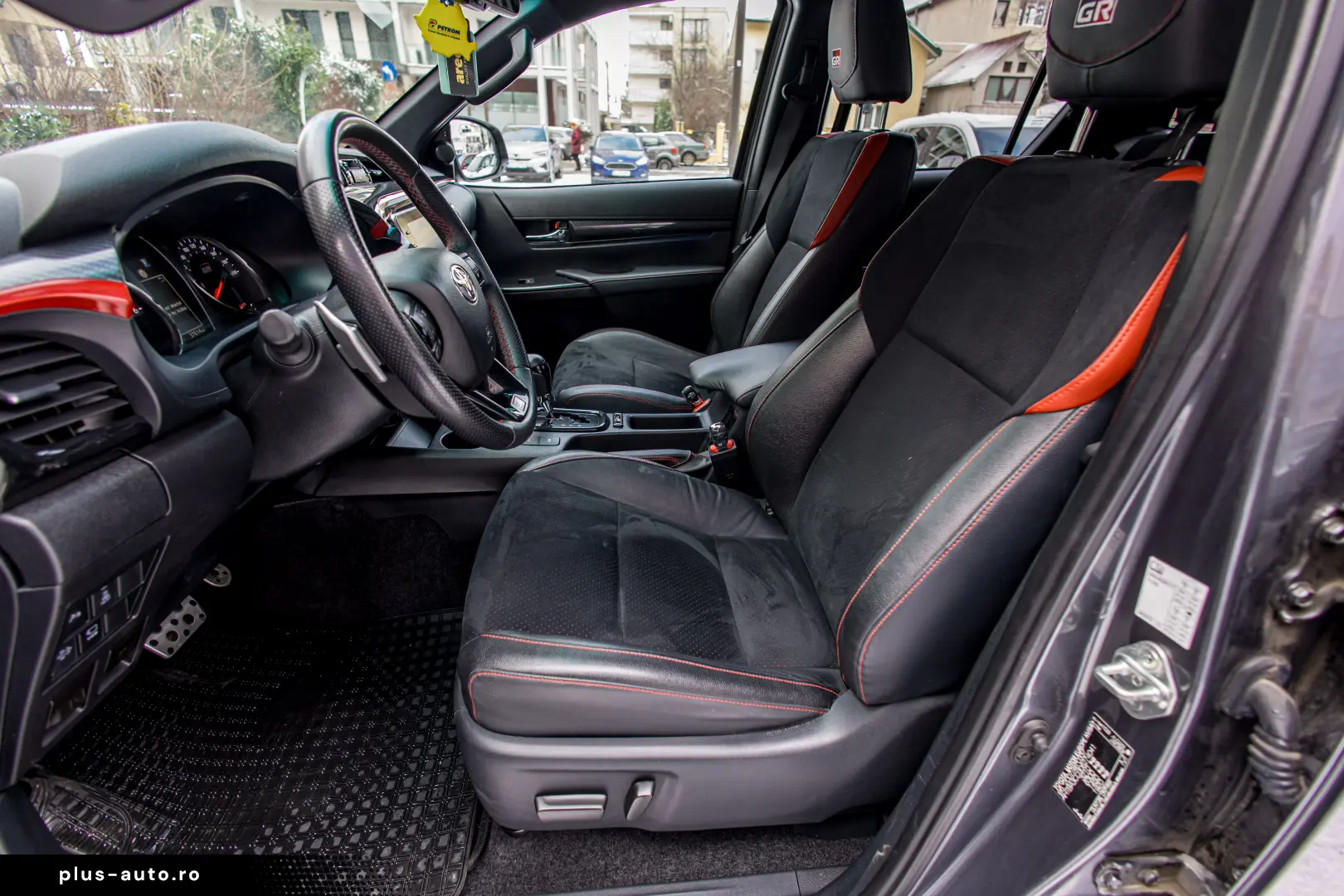 TOYOTA  HILUX GR Sport  Cabina Dubla