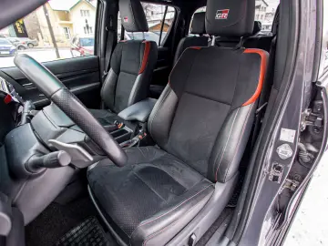 TOYOTA  HILUX GR Sport  Cabina Dubla