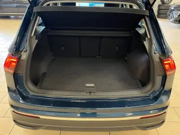 VW Tiguan Life Navi LED R-Cam ACC clima pe 3 zone