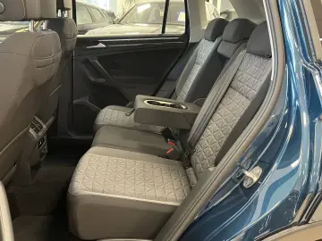 VW Tiguan Life Navi LED R-Cam ACC clima pe 3 zone