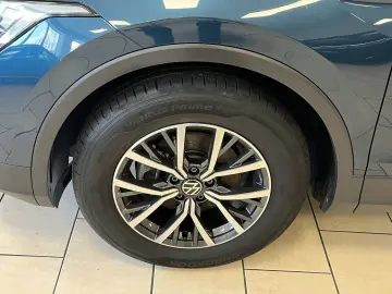 VW Tiguan Life Navi LED R-Cam ACC clima pe 3 zone