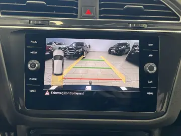 VW Tiguan Life Navi LED R-Cam ACC clima pe 3 zone