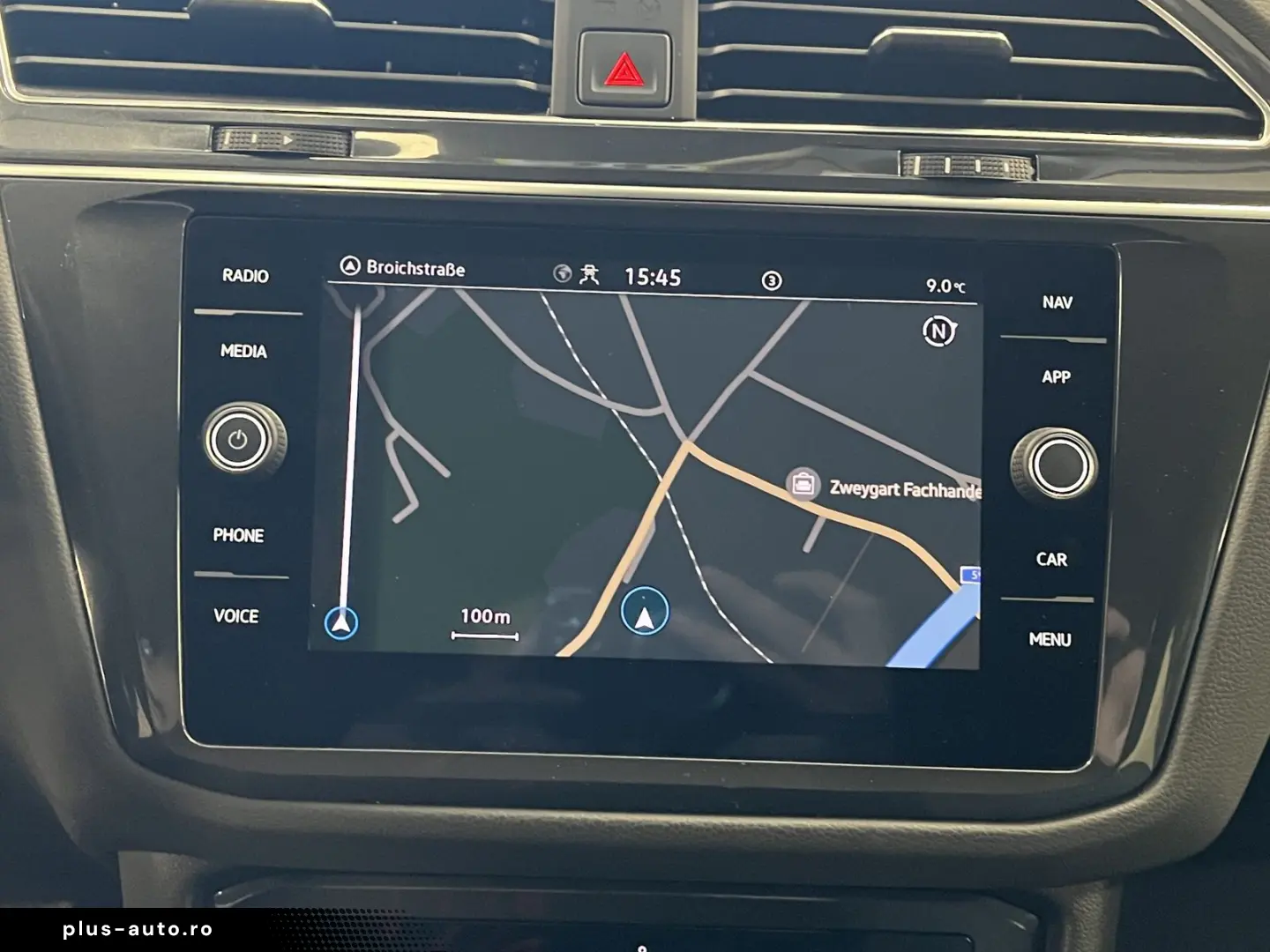 VW Tiguan Life Navi LED R-Cam ACC clima pe 3 zone