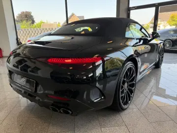 Mercedes-Benz SL 43 AMG