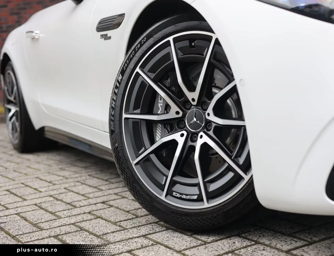 Mercedes-Benz SL 43 AMG