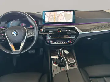 BMW 530i xDrive Limousine LiveCockpitProf Head-Up