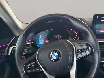 BMW 530i xDrive Limousine LiveCockpitProf Head-Up